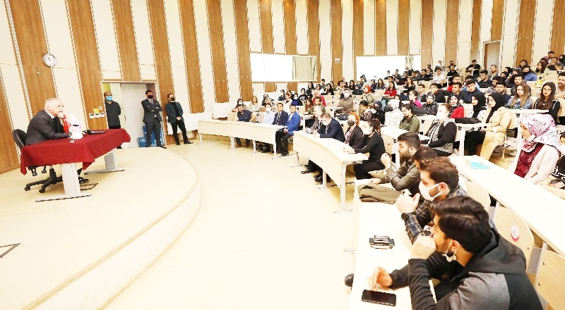 İyi üniversite yok, iyi öğrenci var