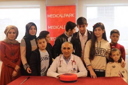 İyileştirdiği lösemili çocuklarla buluştu 