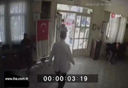 İzmir'de yine doktora şiddet: O anlar kamerada