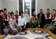 jandarma ekipleri, Efe Güneş’i ailesine sağ salim telsim etti.