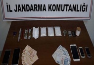 Jandarma'nın dur ihtarına uymayan araçtan uyuşturucu çıktı 