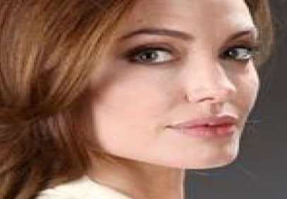 Jolie daha fazla yardım için yalvardı