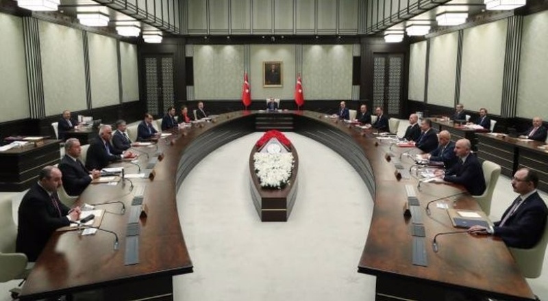 Kabine toplanıyor: Gündem fiyat artışları ve operasyonlar