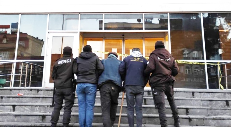 Kablo hırsızlarına suçüstü