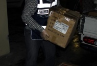 Kaçağı sigara, içki ve kozmetik ürün ele geçirildi 