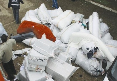 Kaçak sigara operasyonunda 5 tutuklama