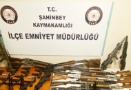 Kaçak silah çetesi çökertildi, 46 silah ele geçirildi