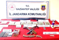 Kaçak ürün ve uyuşturucu madde ele geçirildi