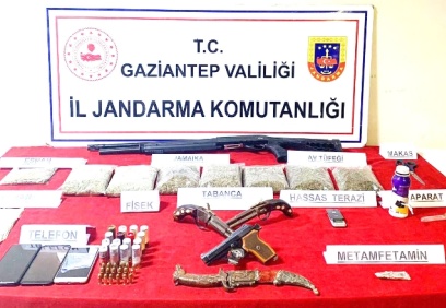 Kaçak ürün ve uyuşturucu madde ele geçirildi