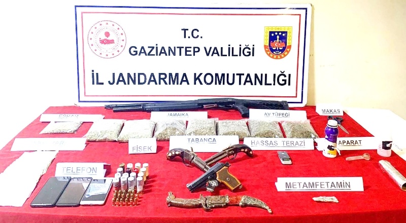 Kaçak ürün ve uyuşturucu madde ele geçirildi