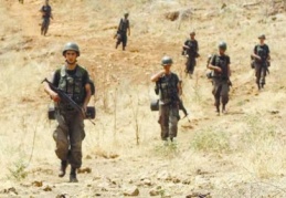 Kaçakçılar hafif silahlarla ateş açtı