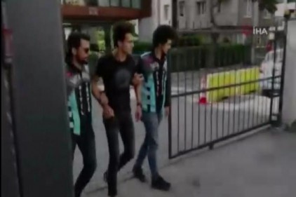 Kadıköy&#039;de trafikte &#039;drift&#039; yapan maganda yakalandı