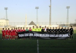 Kadın cinayetlerini kınadılar