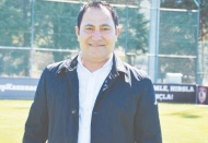 Kadın futbolunu geliştirmeliyiz