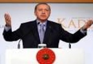 “Kadın hakları aktivistleri, kızgın tepkileriyle sosyal medya ağlarına fırtına gibi girdi”