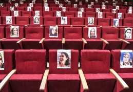 Kadın Oyunları Festivali 'Frida' oyunu ile başladı: Öldürülen kadınlar anıldı