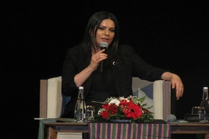 Kadın, yaşamın her alanında güçlenmelidir