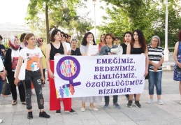 Kadına karşı kullanılan cinsiyetçi nefret dilini kabul etmiyor, kınıyoruz