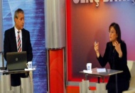 Kadına şiddet uygulayan zavallı erkekleri yalnızlaştırmalıyız