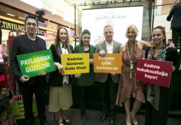 Kadına şiddete dur demek gerekiyor