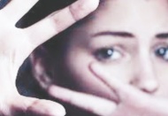 Kadına yönelik şiddet, insan hakkı ihlali olarak algılanmalı