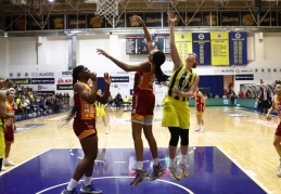 Kadınlar basketbolda derbi heyecanı: Galatasaray - Fenerbahçe