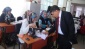 Kadınlar biçip-dikip öğreniyorlar