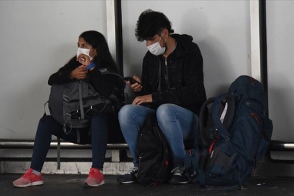 "Kadınlar bir süre makyaj yapmasın"