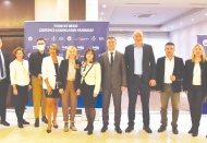 Kadınlar birbirlerinin yanında olmalı ve her konuda desteklemelidir