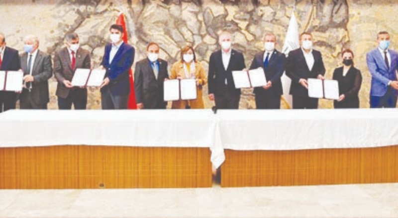 Kadınlar çalışmak istiyor