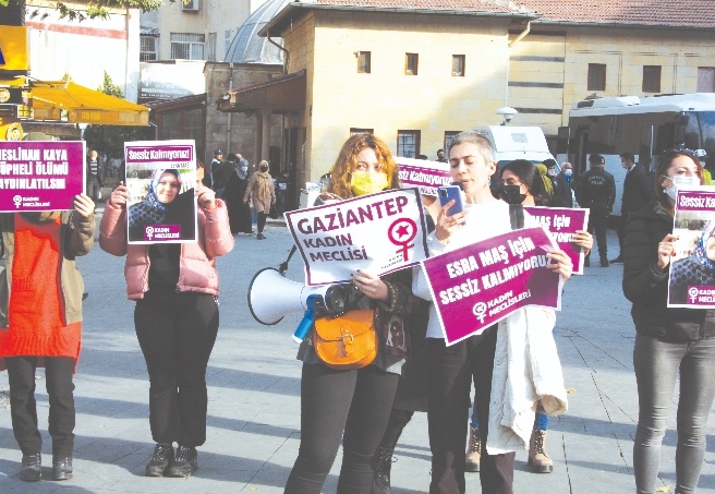 Kadınlar evde, sokakta, okulda ve iş yerinde güvende değil