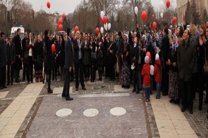 Kadınlar günü kutlandı 