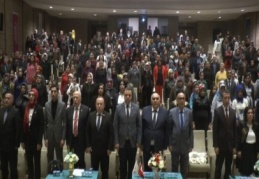 Kadınlar, içlerindeki ışığı dışarı çıkarırlarsa fark oluşturur