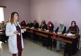 Kadınlar Maria Montessori eğitimi sertifikası ile iş bulabilecek
