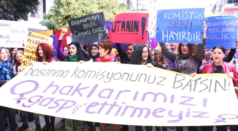 Kadınlar, nafaka düzenlemesine karşı sokağa çağırıyor
