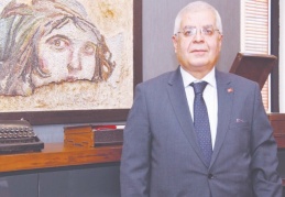 Kadınlar ve gençler, ekonominin ağır yükün altında eziliyor