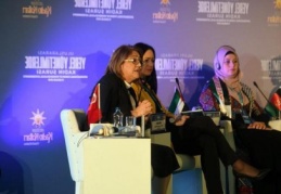 Kadınlar, yönetim yükünü kaldıracak donanım ve güce sahiptir