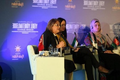 Kadınlar, yönetim yükünü kaldıracak donanım ve güce sahiptir