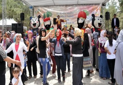 Kadınlara moral ve dayanışma etkinliği