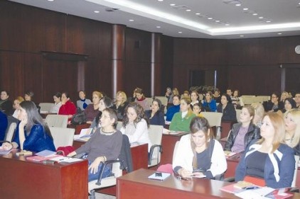 Kadınları ekonomiye birer aktör olarak katmalıyız