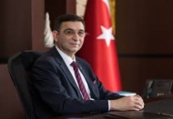 Kadınların iş dünyasında daha etkin rol üstlenmelerine önem veriyoruz