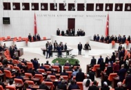 Kadınların siyasette eşit temsil edilmesi teklifi AKP ve MHP’nin oylarıyla reddedildi