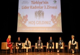 Kadınsız demokrasi ve kalkınma olmaz