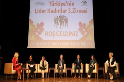 Kadınsız demokrasi ve kalkınma olmaz