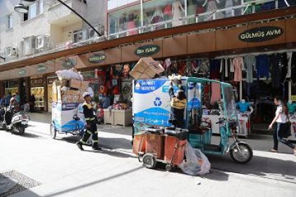 Kağıt atıkların geri dönüşümü ile 49 bin 351 adet ağacın kesilmesi önlendi