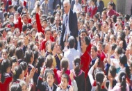 Kahraman gibi karşılandılar