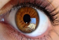 Kahverengi gözlüler güven veriyor