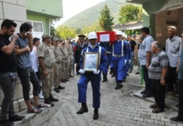 Kalp krizinden ölen uzman çavuş defnedildi 