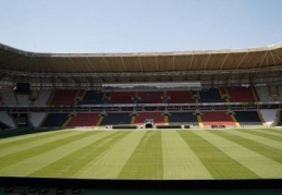 Kalyon Stadyumu'nun çimleri de Süper Lig'e hazır hale getirildi