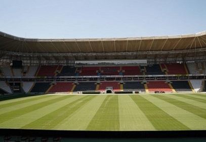 Kalyon Stadyumu'nun çimleri de Süper Lig'e hazır hale getirildi